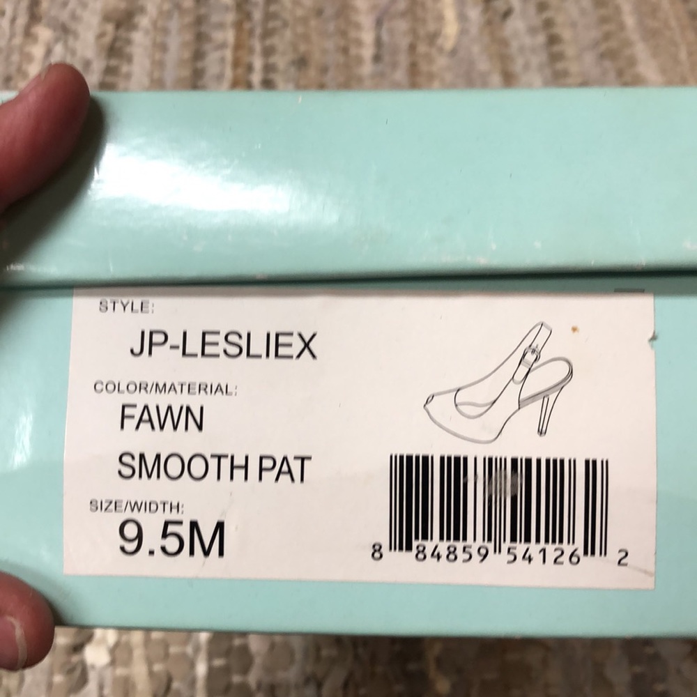 Jessica Simpson JP-LeslieX size 9.5 Fawn Patent Leather - Picture 7 of 11